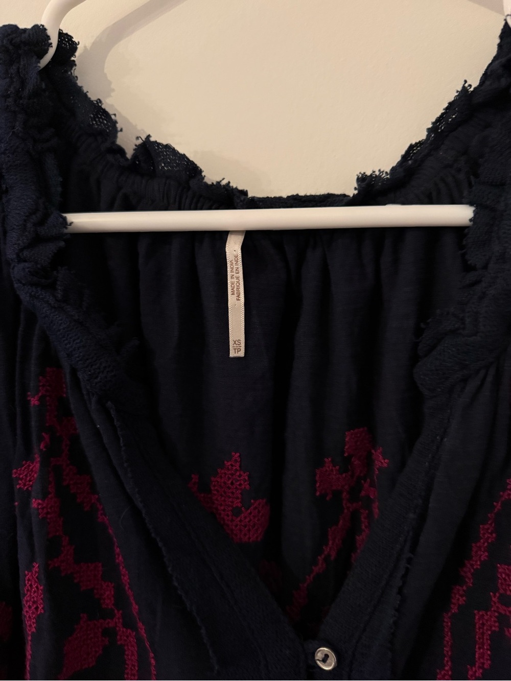Free People Persuasion Navy Top Embroidered Mesh Pullover Extra Small boho - Picture 2 of 7